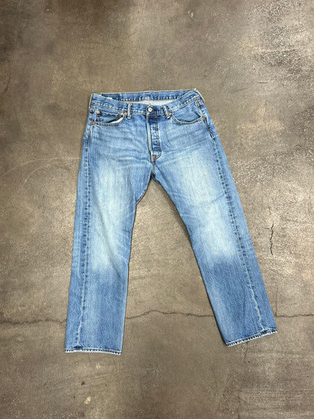 501 Faded Levi Jeans