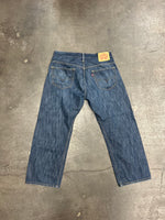 569 Levi Jeans