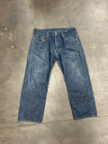 569 Levi Jeans