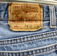 501 LEVI JEANS